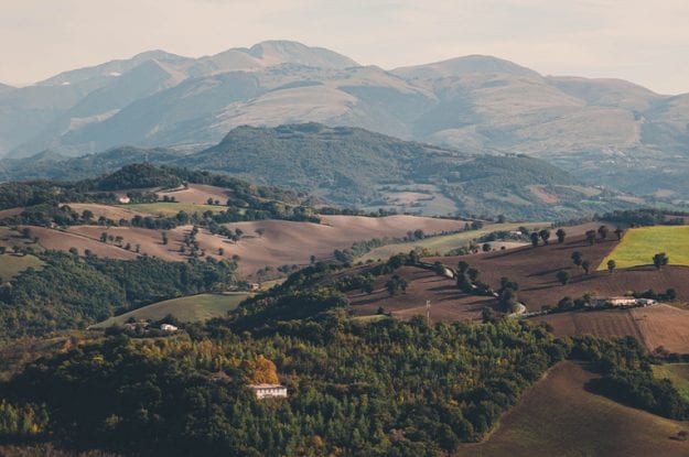 Marche: un biodistretto per valorizzare le risorse naturali, la cultura locale e l’economia della Vallesina
