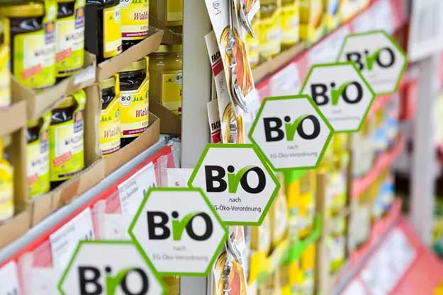 LA RIVOLTA DEL BIO FRANCESE CONTRO LE ETICHETTE CHE FANNO GREENWASHING