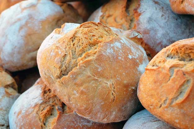 IL PANE È TRA ALIMENTI PIÙ SPRECATI IN ITALIA