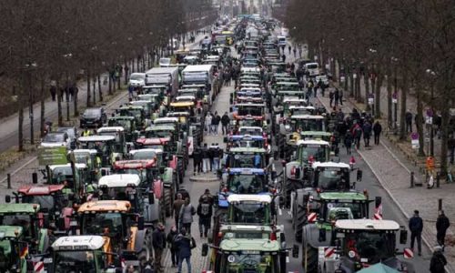 TRATTORI IN PIAZZA IN MEZZA EUROPA