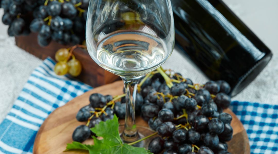FRANCIA, CRESCE IL MERCATO DEL VINO BIO (MA RALLENTANO LE CONVERSIONI)
